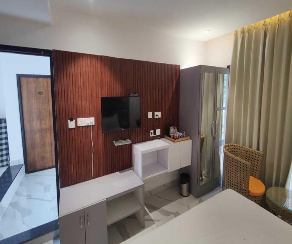 1bhk Nature View Villa with Private Balcony, Udaipur