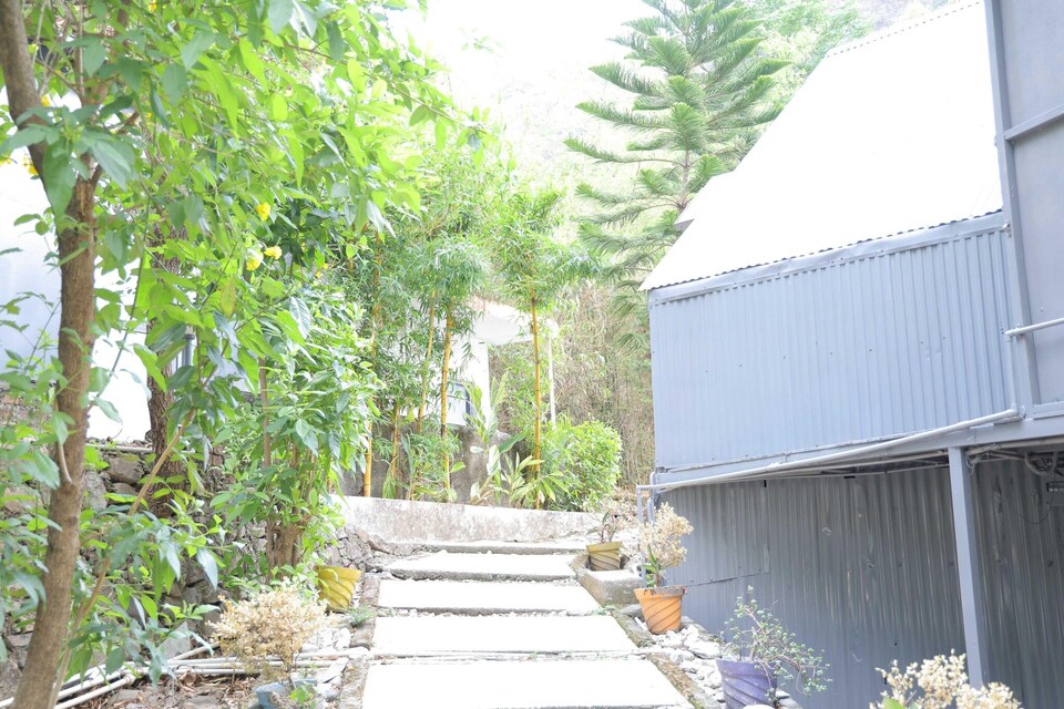 Panoramic Deluxe Room with Hill and River View, Dehradun