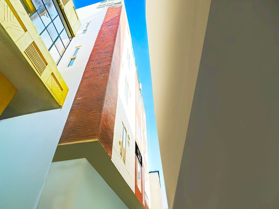 Saver Double Sector 45 Manyavar, Chandigarh