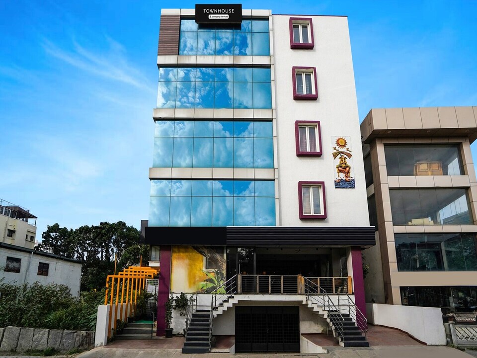 Deluxe HBR Layout, Bengaluru