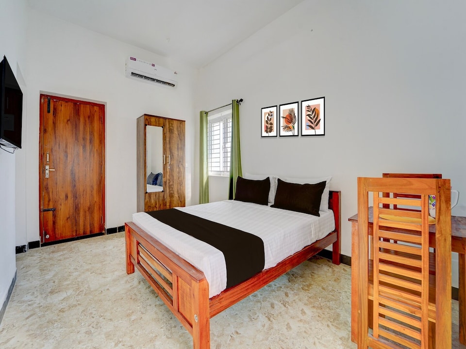 Premium Royal Care  Haven Stays, Neelambur