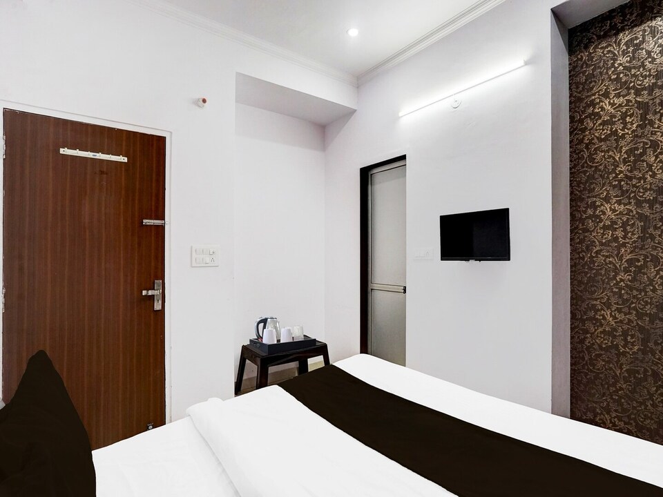 Deluxe Hotel Rayal Inn, Jaipur