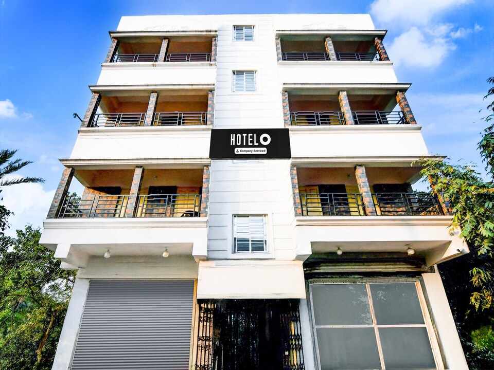 Classic with Balcony Hotel Fintech Retreat, Kadampukur