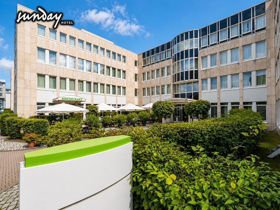 Sunday Hotel Frankfurt Premium Twin Room, Neu-Isenburg