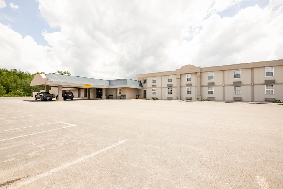 OYO Hotel Conneaut OH I-90, Conneaut OH, Conneaut OH