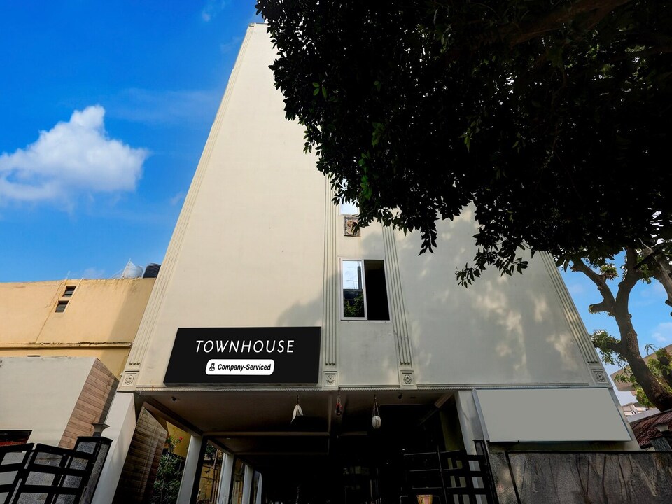 Deluxe with Twin Bed Benz Circle MG Road, Vijayawada