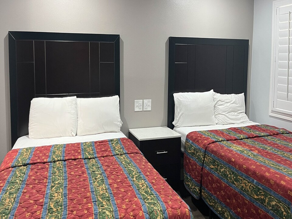 2 Full Beds|Nsmk, Micfridge, Oakland