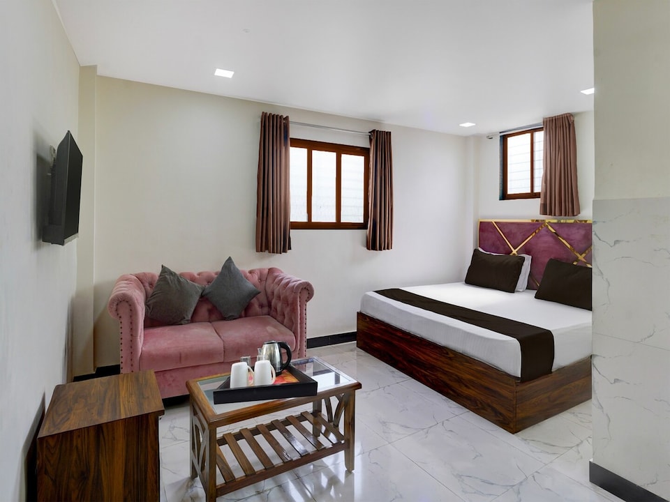 Deluxe Hotel ICY Cool, Mumbai