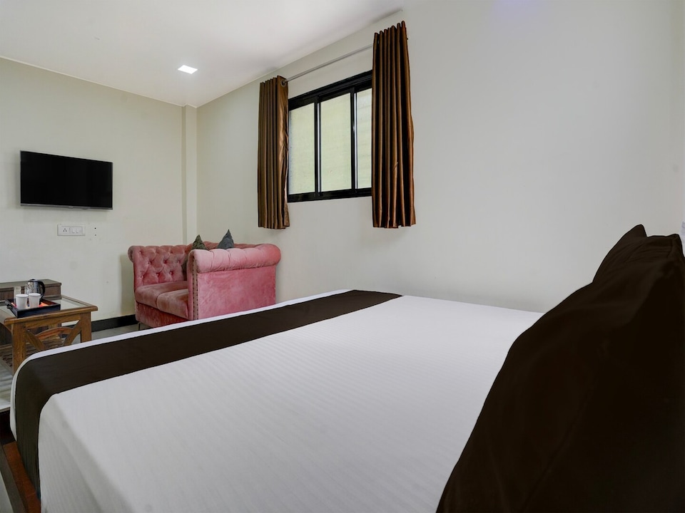 Deluxe Hotel ICY Cool, Mumbai