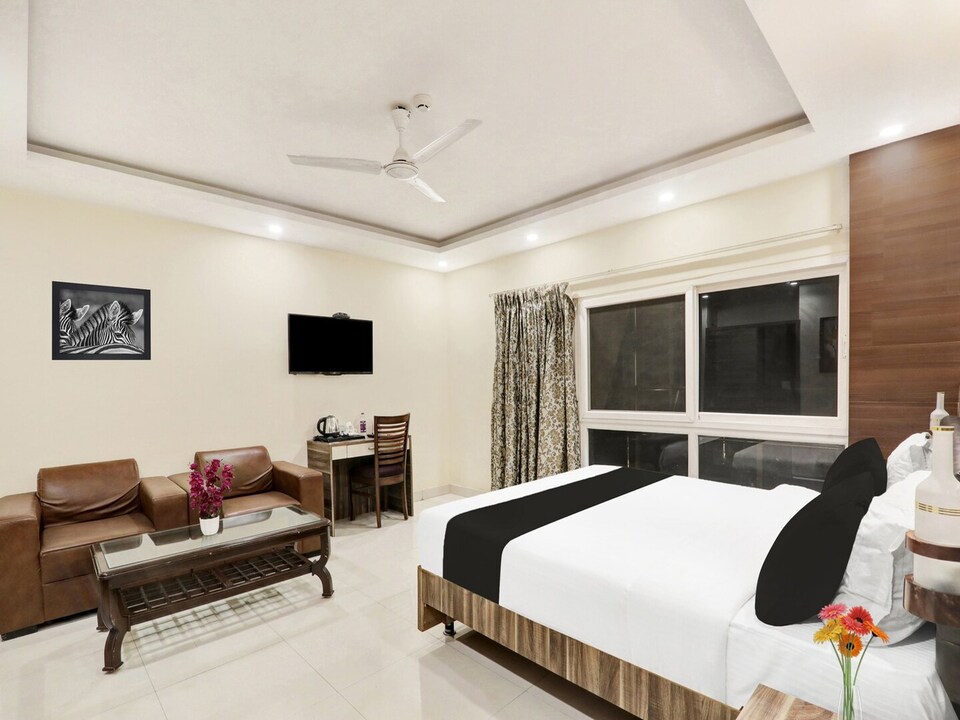 Super Deluxe Room Kunwar Aalcajars, Patna