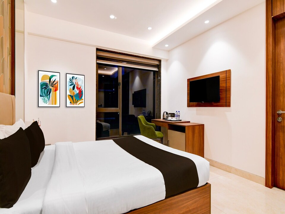 Super Deluxe Room The 37 Boutique Luxury Rooms, New Town