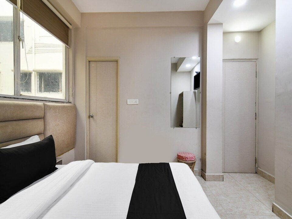 Super Deluxe Room Hotel Hiland International, Kolkata