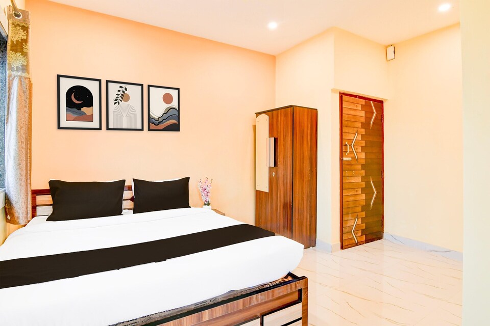 Classic Chowdhury Guest House, Kolkata