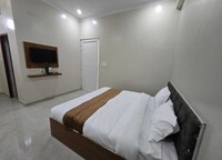 Townhouse IIM Lucknow Formerly Lexa Grand