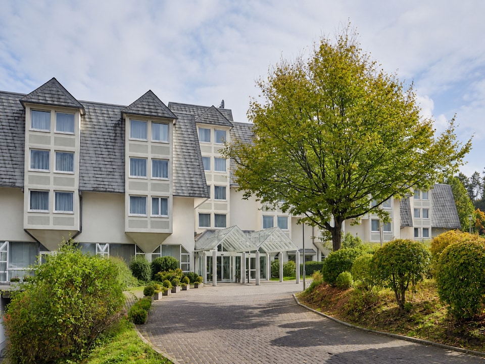 Sunday Hotel Wiesbaden Family Room, Niedernhausen