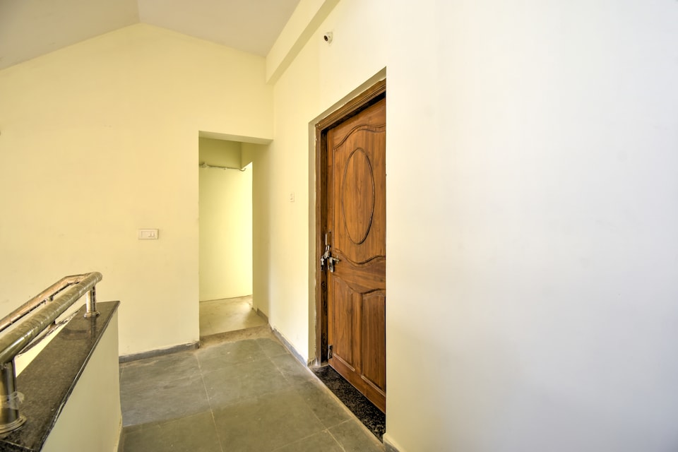 OYO 71736 Happy Stay Inn, Manish Nagar Besa, Nagpur