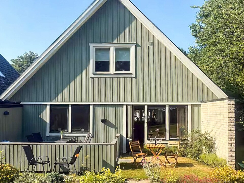 5 person holiday home in Bräkne-Hoby, Ronneby