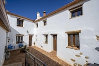 Casa de vacaciones para 6 en el centro de Laroya