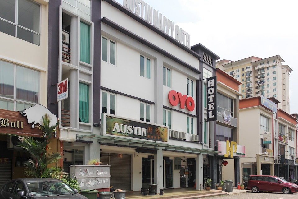 OYO 90027 Happy Hotel, OYO Hotels Johor Bahru, Book @ RM51 - OYO