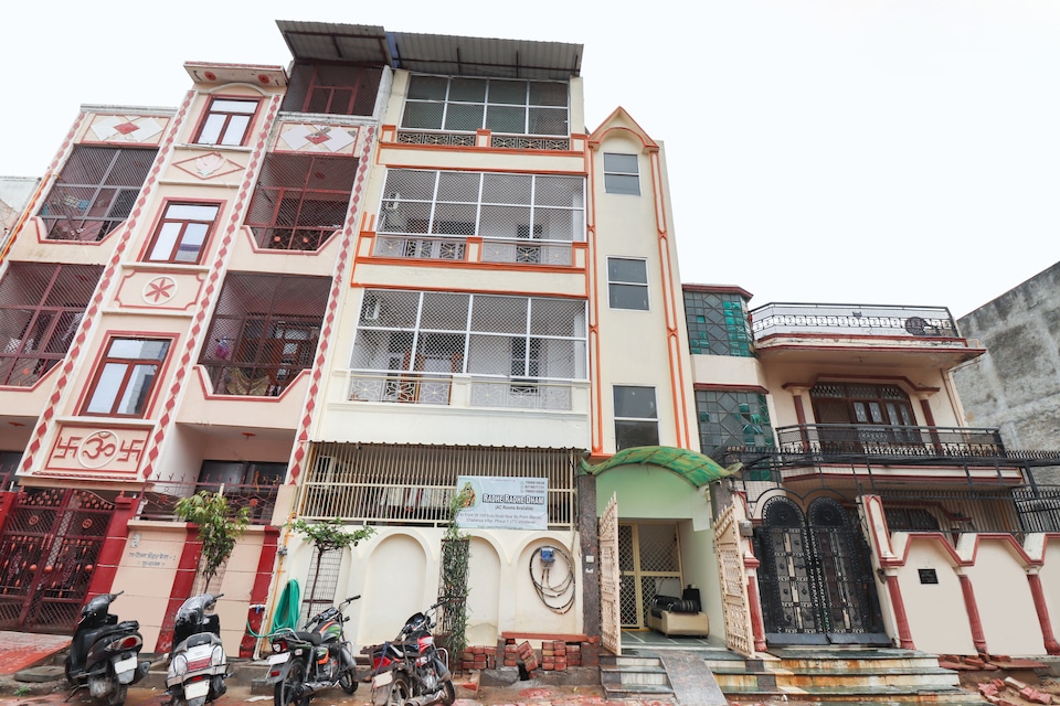 OYO 71767 Radhe Radhe Dham, Iskcon Vrindavan, Vrindavan