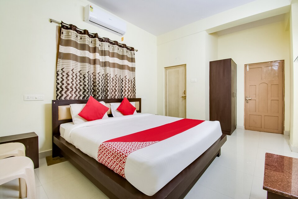 OYO 71769 New Srk Guest House, Beach Road Visakhapatnam, Visakhapatnam