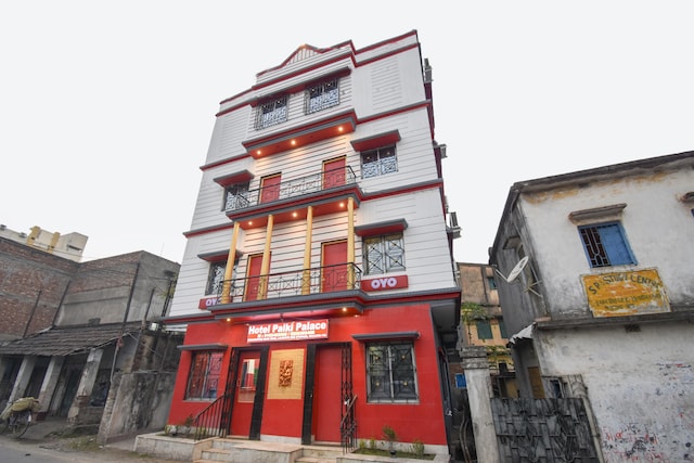 Hotel O by OYO Palki Palace Near Netaji Subhash Chandra Bose International Airport