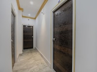 Hotel O by OYO Palki Palace Near Netaji Subhash Chandra Bose International Airport