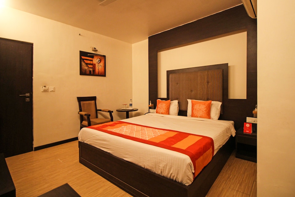 Collection O Dhanbad Railway Station Formerly Hotel VIP Residency, Dhanbad, Dhanbad