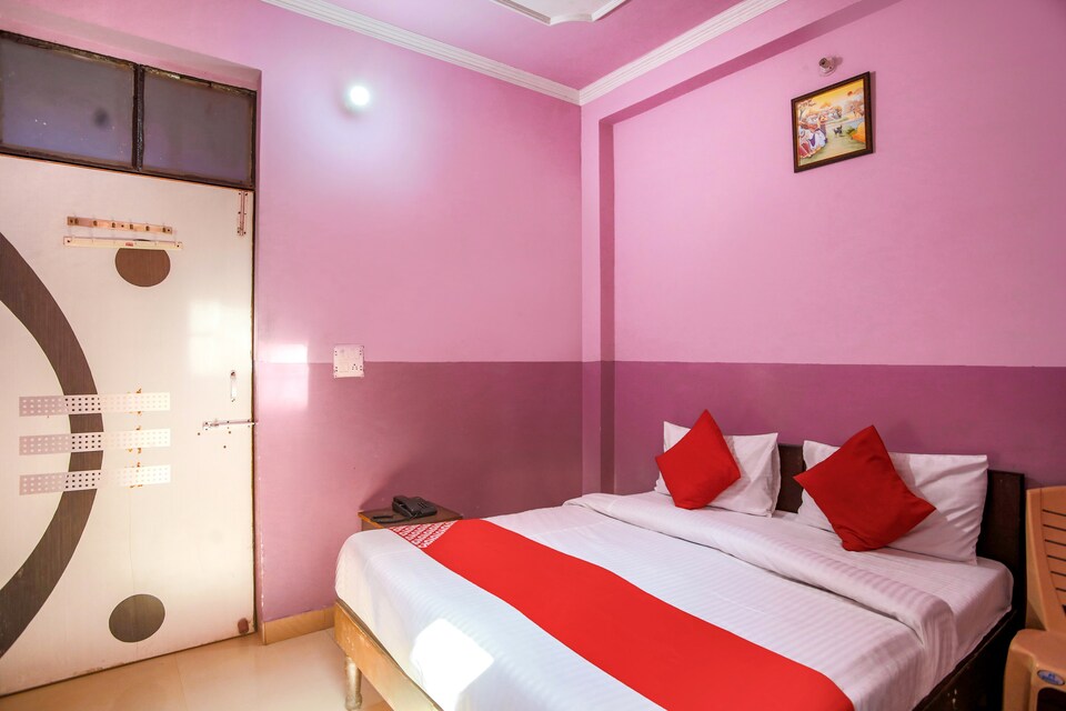 OYO 71787 White Hills , Faridabad, Faridabad
