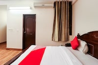 Hotel O  AMBA RESIDENCY