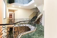 Hotel O  AMBA RESIDENCY