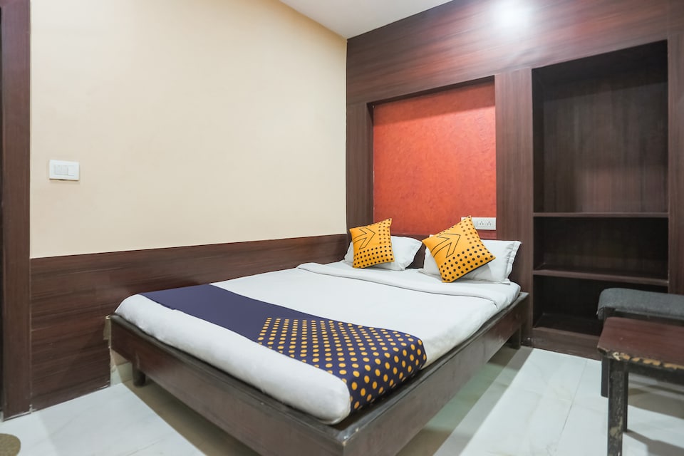 SPOT ON 71817 Hotel Paradise, Satna, Satna