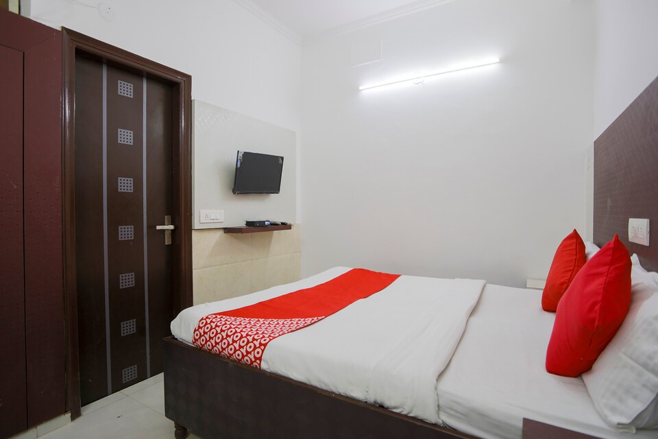 OYO 71822 Oye Home, Cyber City, Gurgaon