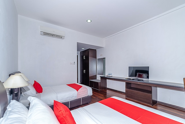 Hotel O Eagle Wood Garden