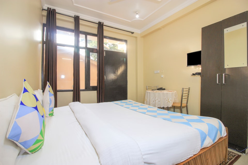 OYO Home 71840 Reeva Retreat & Restaurant, Bhimtal Nainital, Nainital