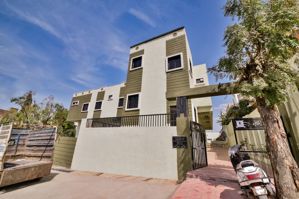 OYO 71845 Keshar Residency, Goverdhan Sagar, Udaipur