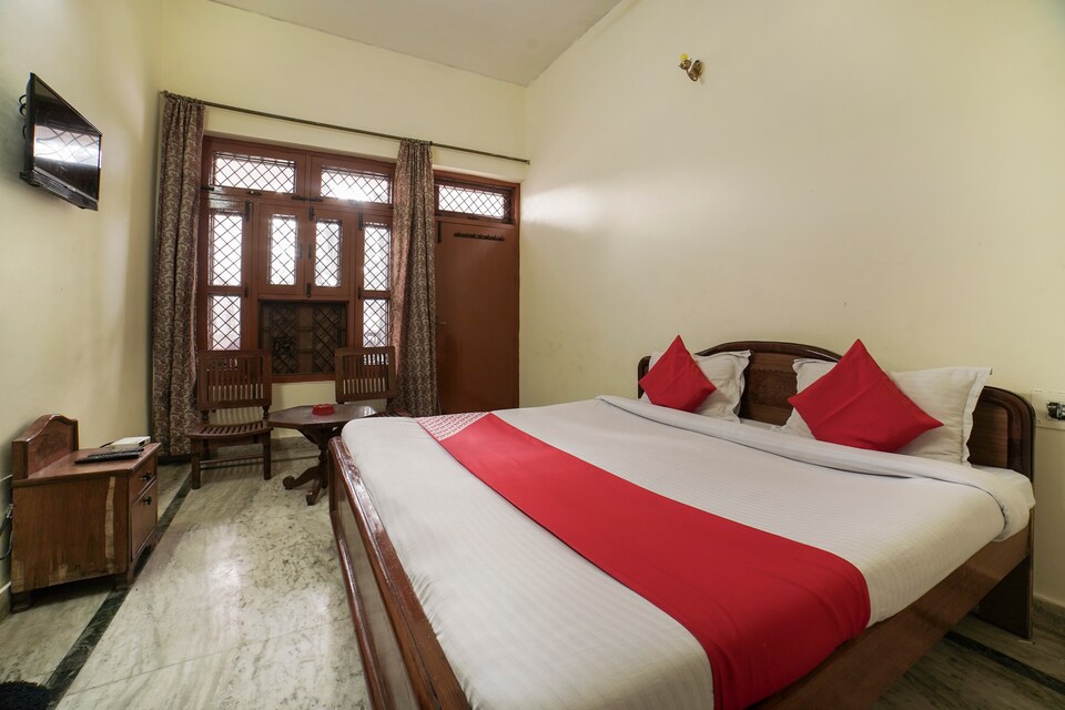 OYO 71846 Hotel Gayatri Regency, Tikonia Haldwani, Haldwani