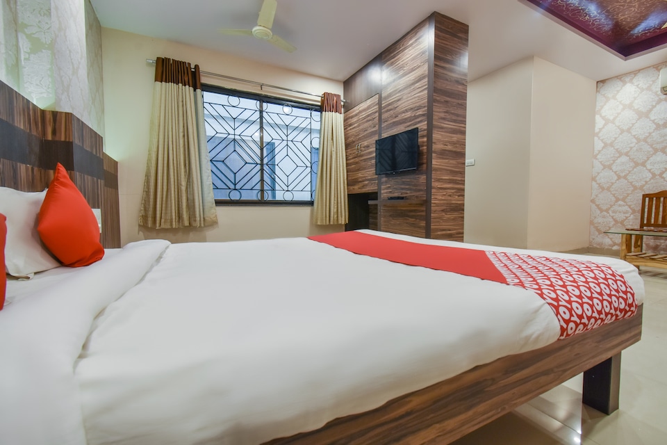 OYO 71847 Ramkrishna Palace, Nanded, Nanded