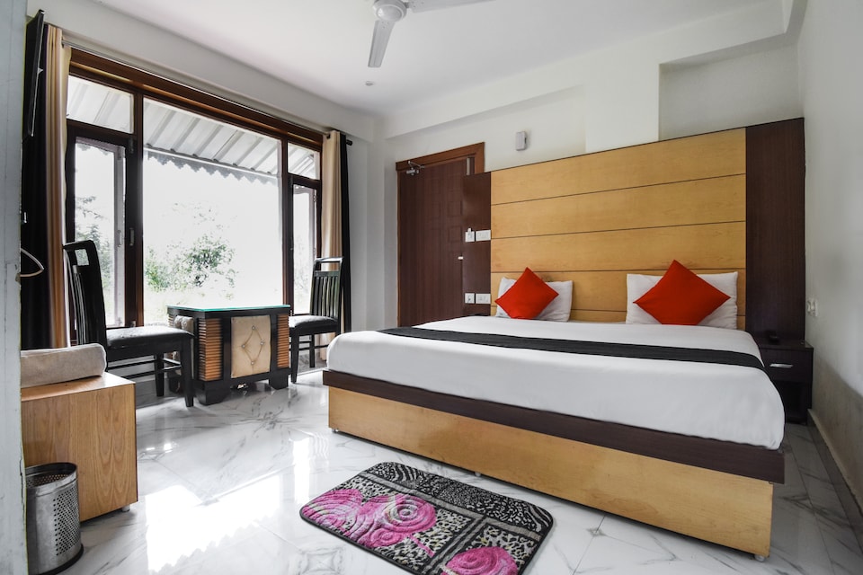 Capital O 71874 Hotel Winterland, Mall Road Mussoorie, Mussoorie