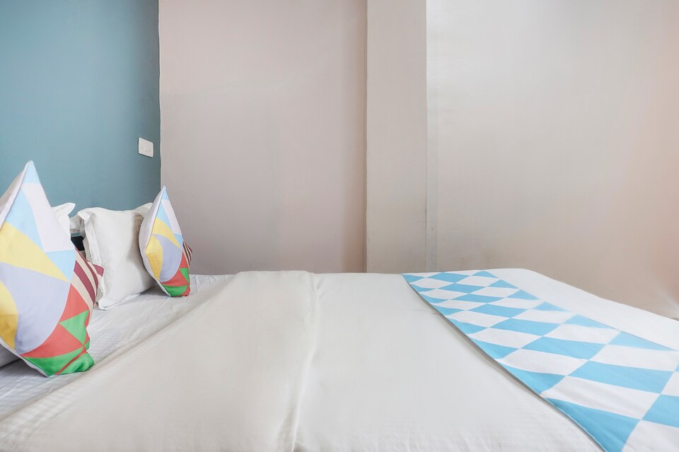 Live on PUN2162, Viman Nagar, Pune