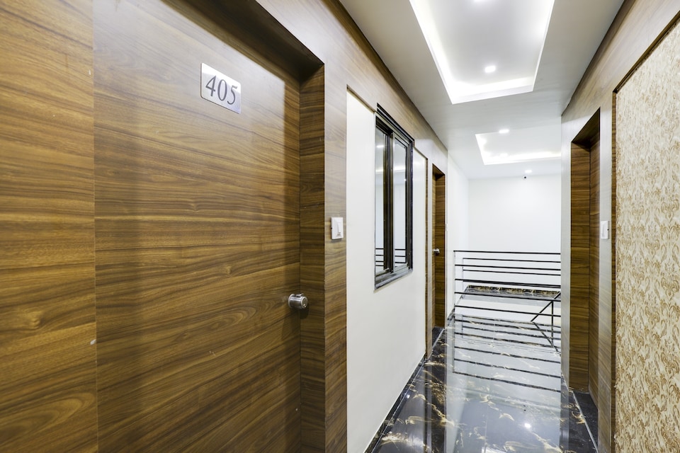 Hotel O Grand, Alkapuri Vadodara, Vadodara