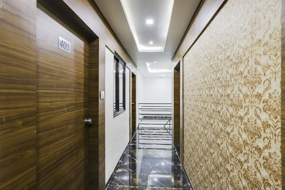 Hotel O Grand, Alkapuri Vadodara, Vadodara