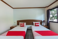 OYO 859 Golden Land Hotel