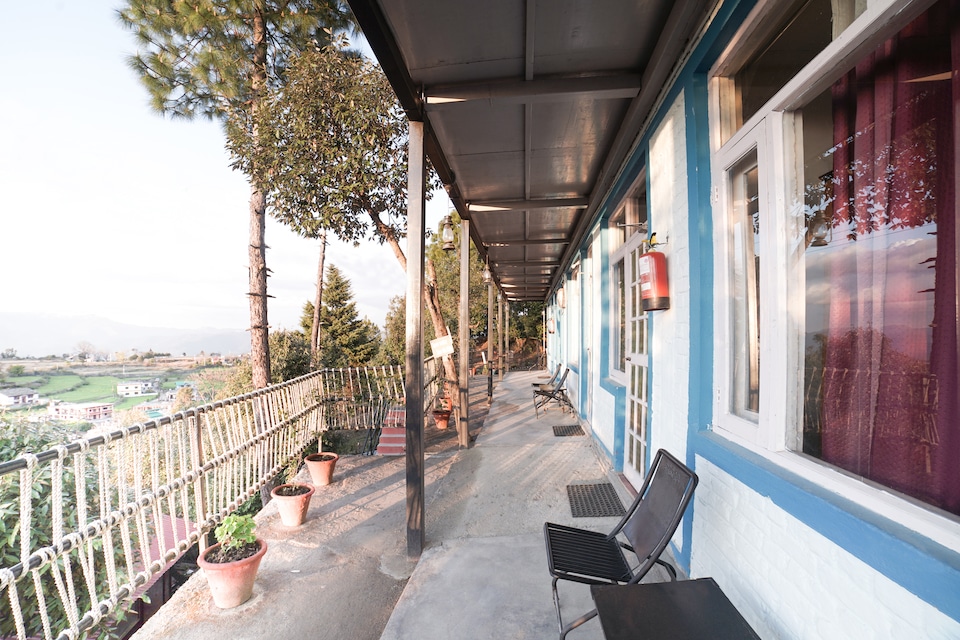 OYO 71908 Kaafal Cottage , Ranikhet City, Ranikhet