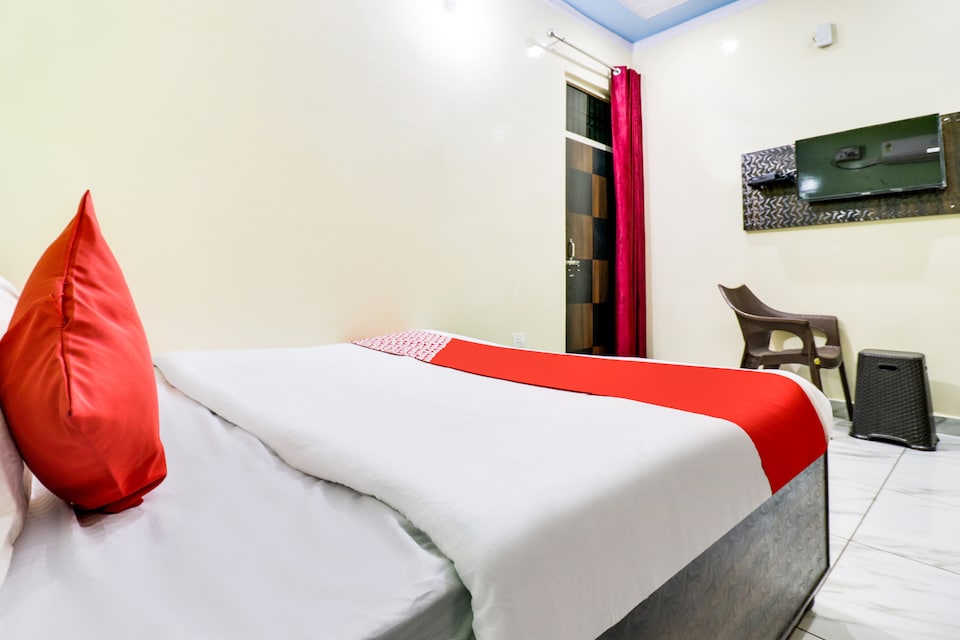 OYO 71948 King Star, Rohtak, Rohtak