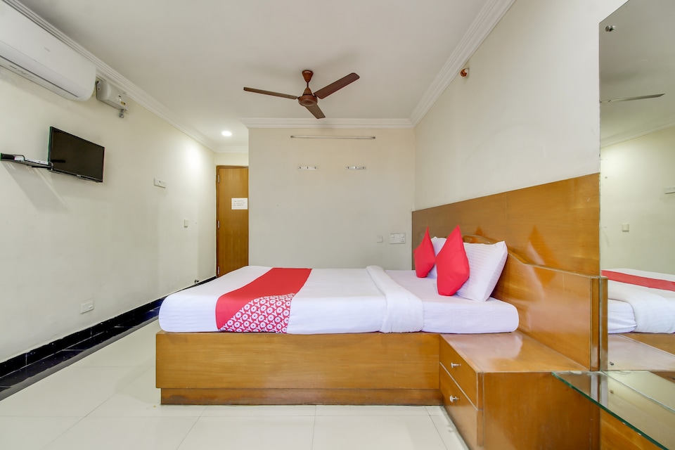 Hotel O Srinivasa Residency, Transit Tirupati, Tirupati