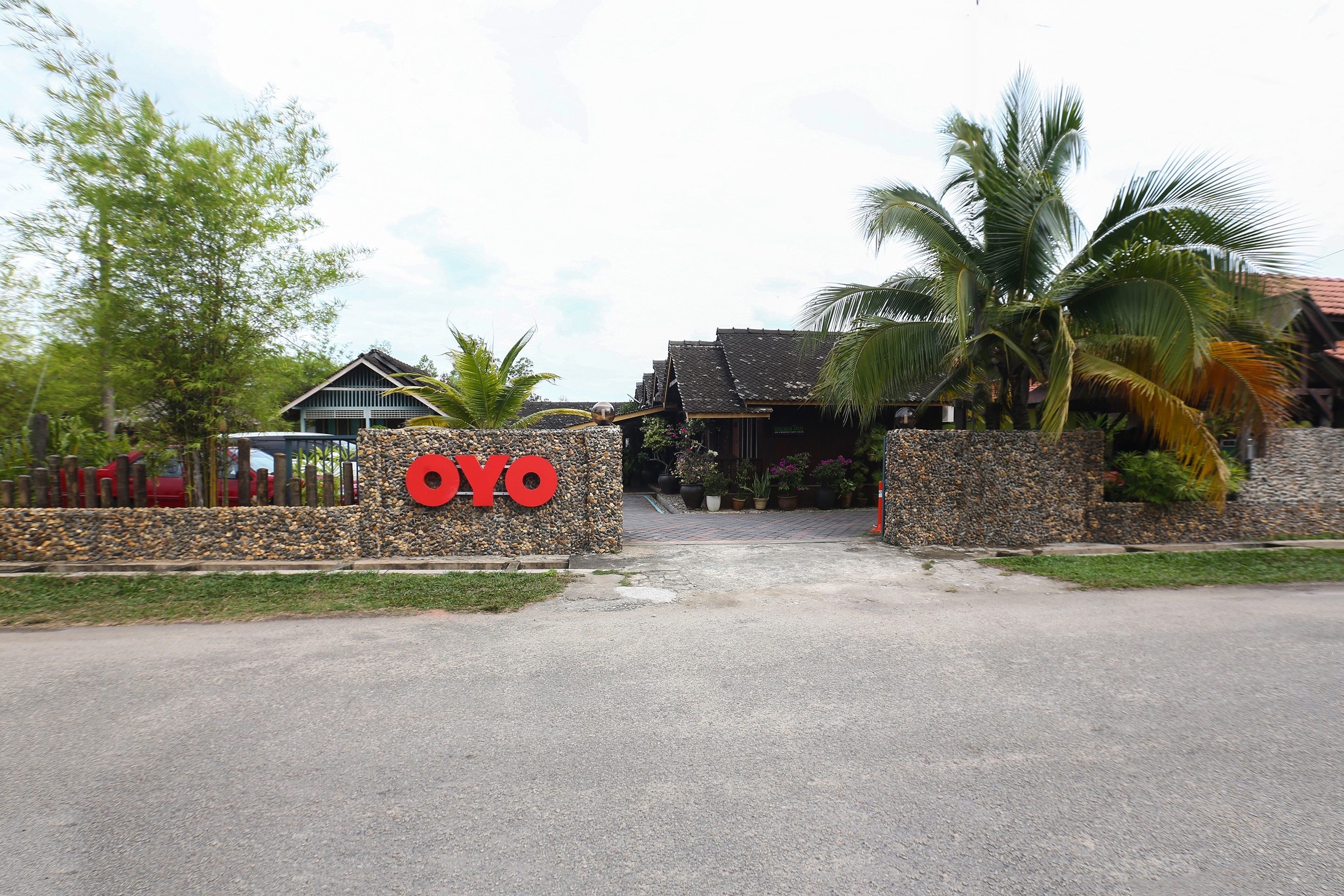 OYO 90038 Dalyla Inn Chalet , OYO Hotels Kemaman, Book @ RM75 - OYO