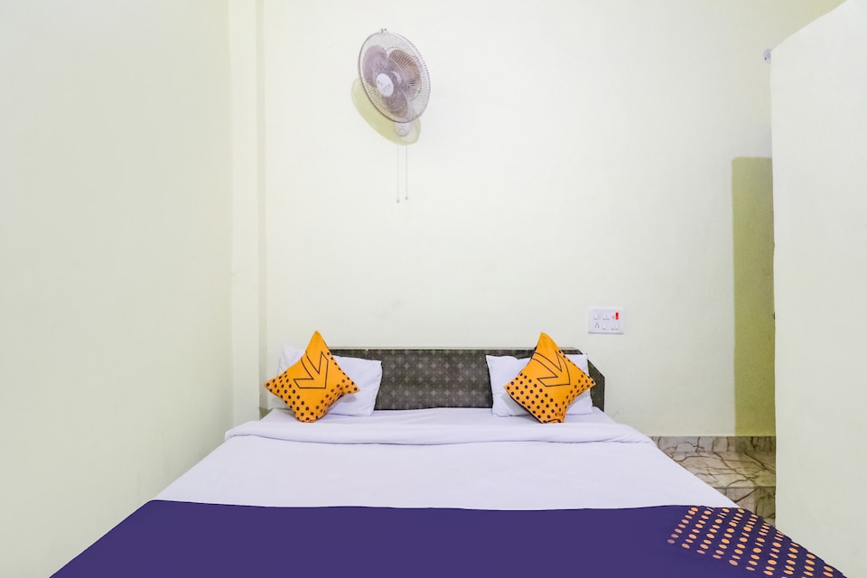 SPOT ON 72001 Hotel Manas, Akbarpur, Akbarpur