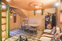 SPOT ON Hotel Sarojani Villa