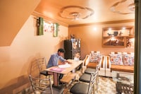 SPOT ON Hotel Sarojani Villa